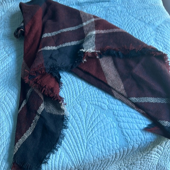 Accessories - Women’s shawl